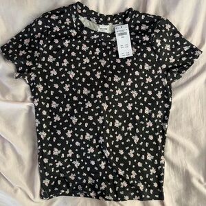 Hollister Black Floral Short Sleeve Tee